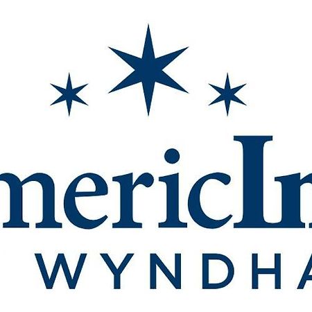 Americinn By Wyndham Ошкош Екстериор снимка