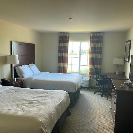 Americinn By Wyndham Ошкош Екстериор снимка