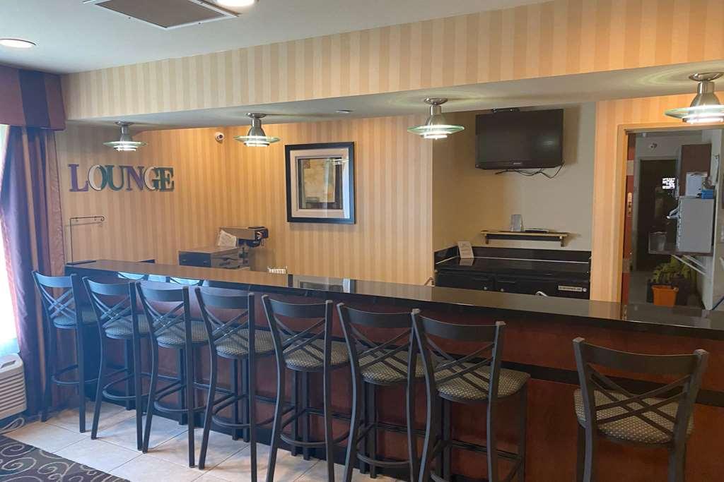 Americinn By Wyndham Ошкош Ресторант снимка
